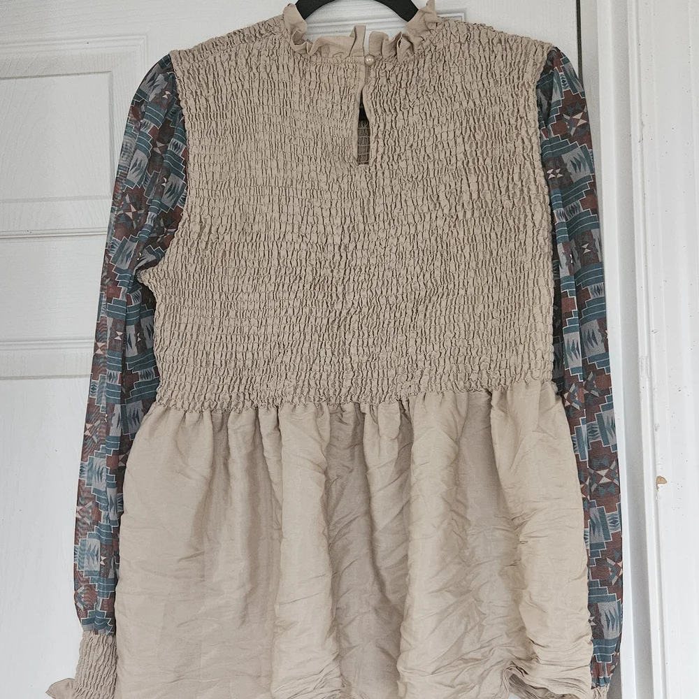TWO FLY CO AZTEC AND BEIGE SHIRT - Picture 3 of 3